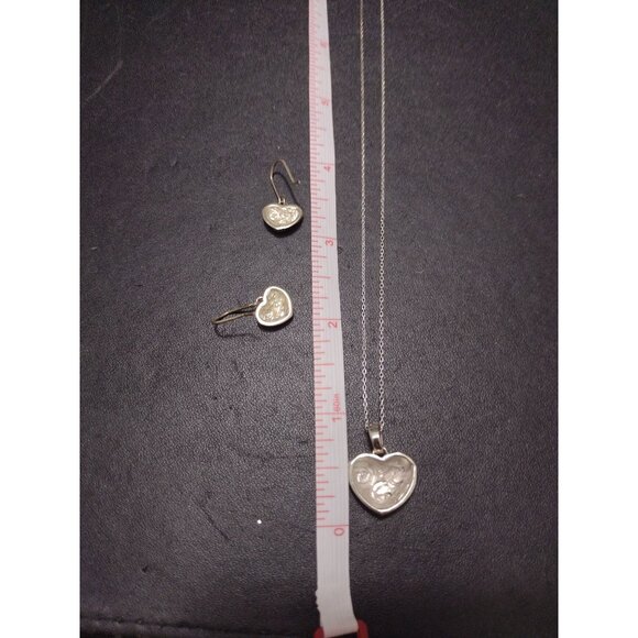 **Final Sale** Sterling silver heart necklace and earrings - Picture 5 of 12